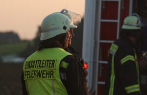 Großfeuer in Heimfeld – hunderte Feuerwehrleute löschen 12 Stunden lang