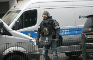 SEK stürmt Asylheim – Syrischer Staatsbürger festgenommen; IS bekennt sich zu Anschlag in Solingen