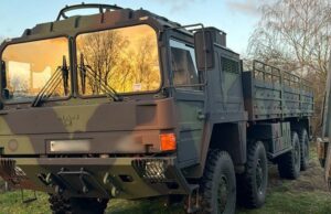 Polizei sucht Zeugen: Diebstahl eines LKWs der Bundeswehr