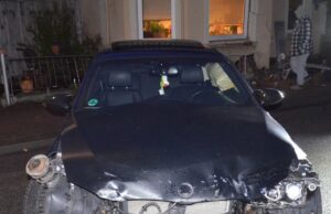 Wesermarsch: Autoposer verursacht alleinbeteiligt Verkehrsunfall