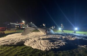 Sturmböe erfasste Flugzeug auf dem Flugplatz Leer-Papenburg und beschädigte dieses schwer