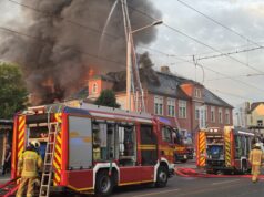 Dresden: Ehemalige Staatsoperette steht in Flammen